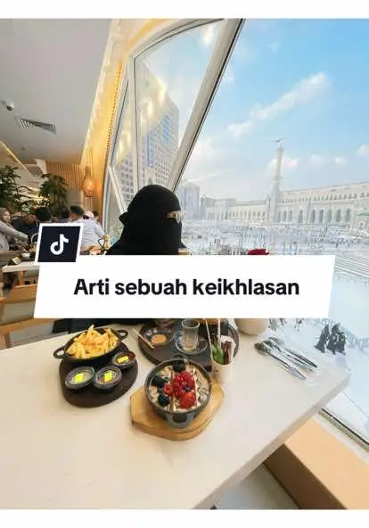 Aku akan selalu ikhlas dengan takdir Allah SWT berikan, alhamdulillah Allah SWT selalu melimpahkan rezeki dan kebahagiaan untukku, dan aku selalu bersyukur untuk semua yang terjadi 😇😇 #allah #pertolonganallah #bersyukur #nikmathidup #islamic_video #fyppppppppppppppppppppppp #fypage 