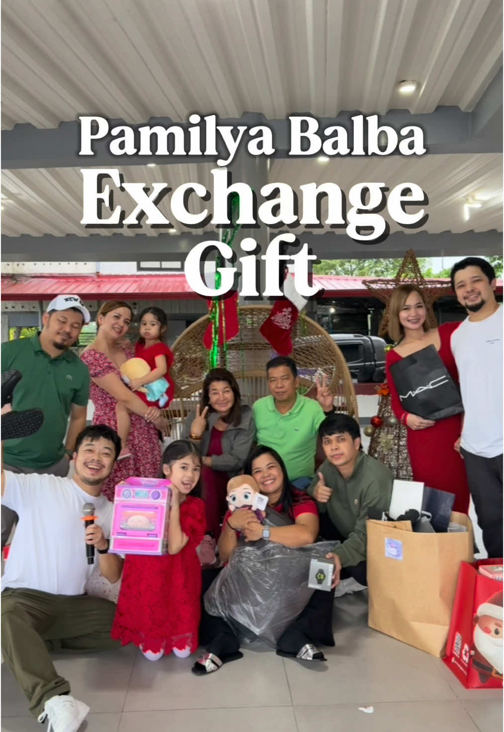 Pamilya Balba Exchange Gift! 🎁🎁🎁 Christmas Party 2024! 💯 @andré @Aldrin Balba @Charmaine Balba @POy Balba @chiichiinnn @Jill #pamilyabalba #pamilya #danpov #christmasparty #party #fyp #foryoupage #family #redchristmas #exchangegift #giftideas #holidays #familybonding #greenchristmas #christmas