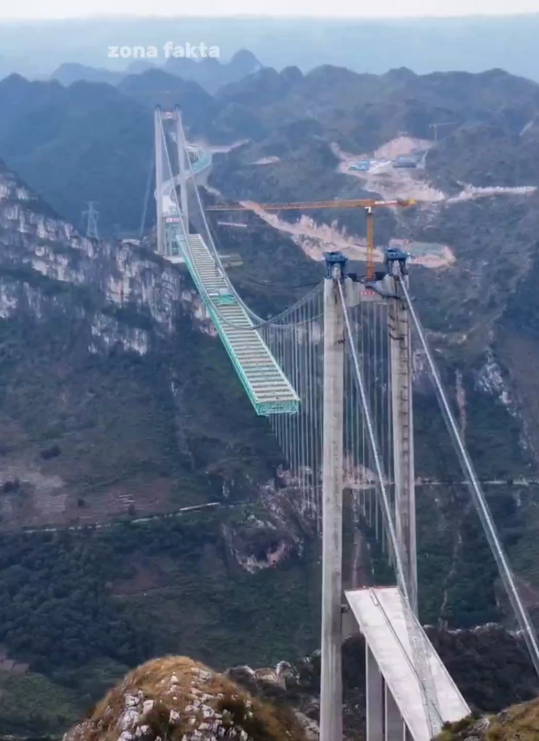 jembatan gantung tertinggi di dunia #trending #viral #hiburan #fyp #china 