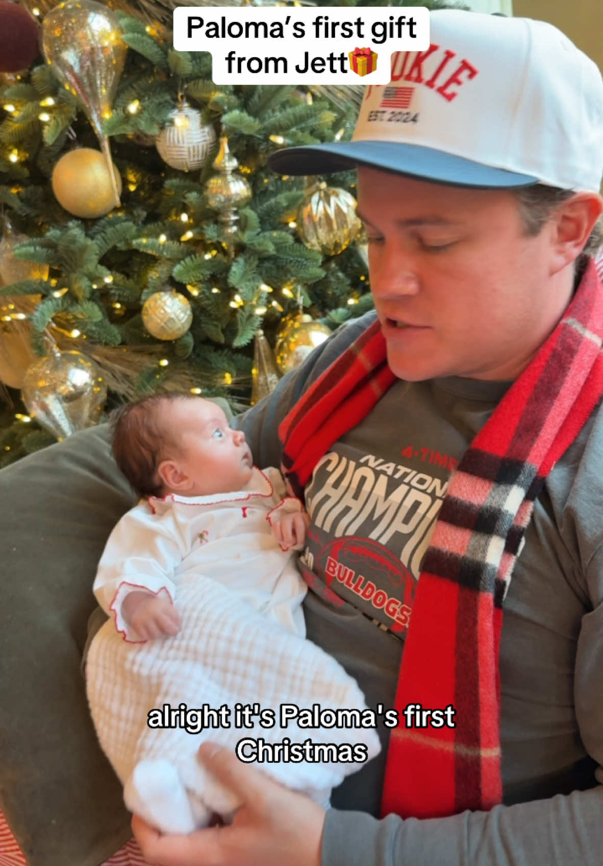 This was a surprise for me too🥹 so grateful for the most incredible first Christmas with Paloma #Love #christmas #couple #baby #pookie 