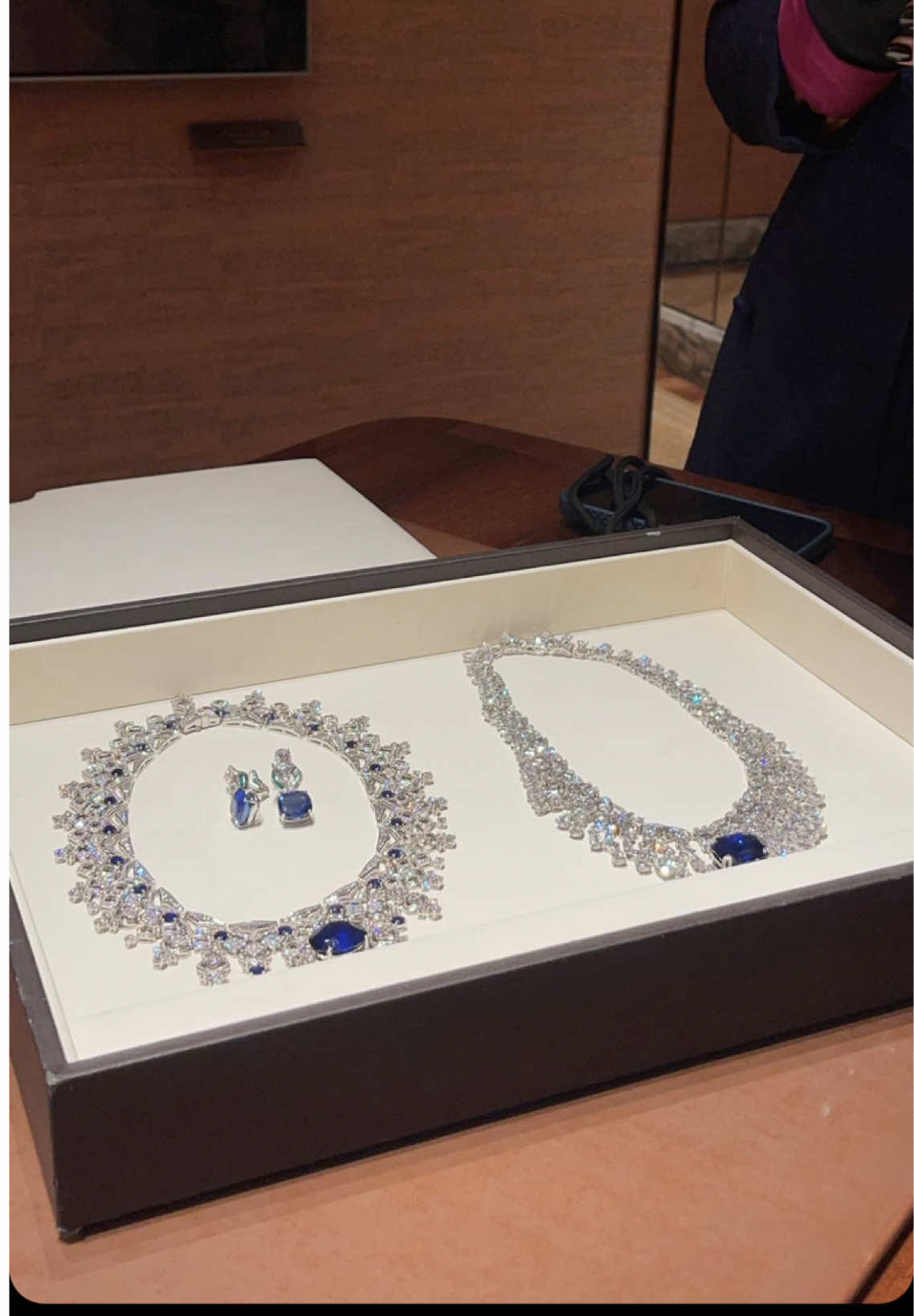 الماسة تلبس الماسة  . #bulgari #diamond #london #dubai #doha #riyadh #paris #luxury #foryoupage #fyp #bvlagari #محمد_عبده #الماس #دبي_امارات #دوحة🇶🇦🇶🇦🇶🇦 #foryou #harrods #Love 