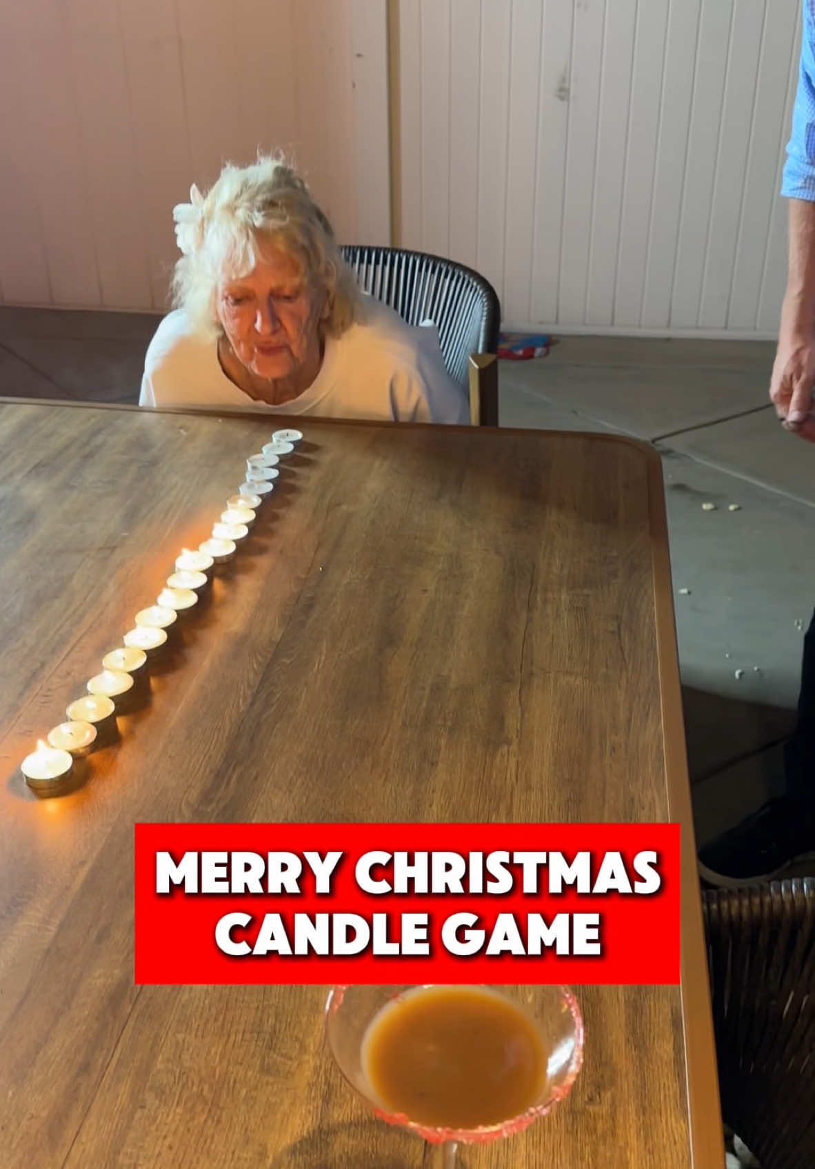 we tried the merry christmas candle game lolll😂😭💀 #fyp #christmas #candlegame #funny #family 