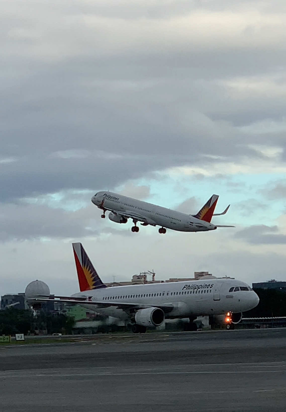 Departure & Arrival of the 🇵🇭 Flag Carrier #fyp #aviation #planespotter #foryou #philippineairlines #aviationlovers  #a320 #a321 