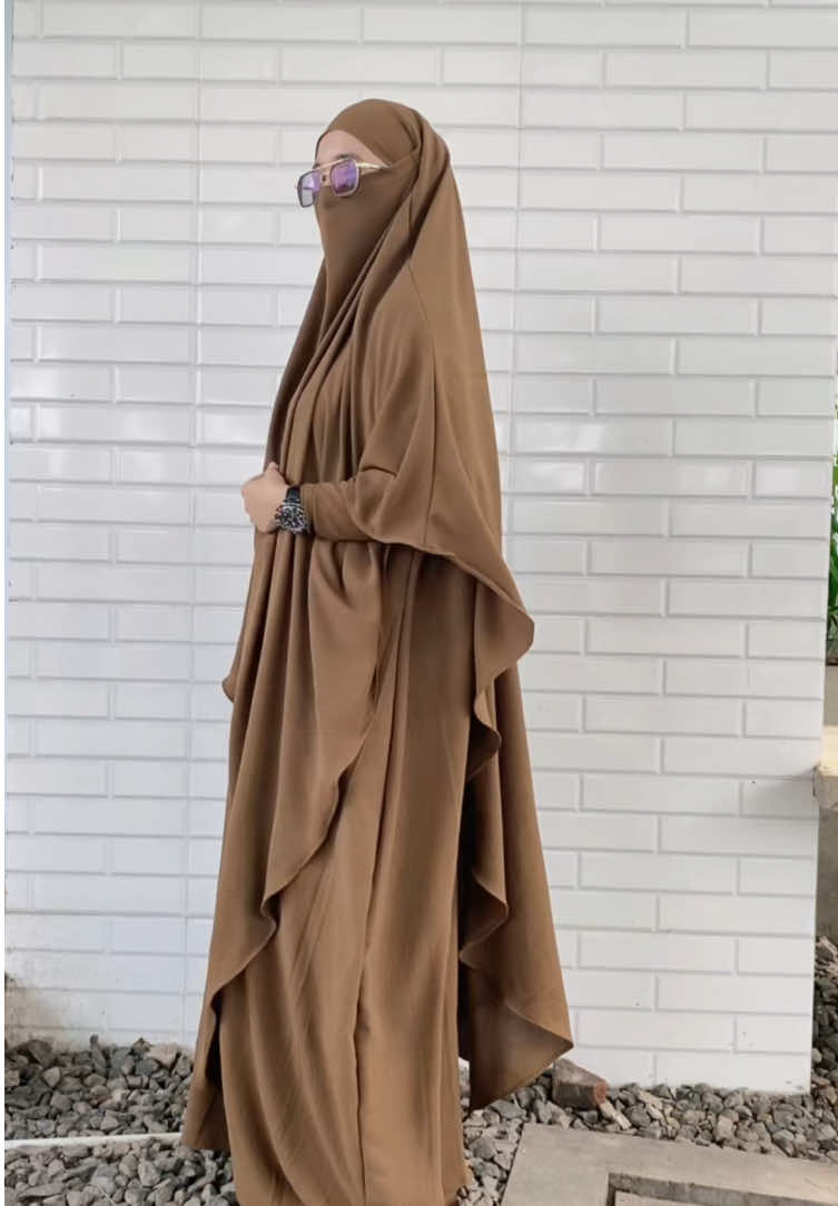 Best seller loh bun 🥰🥳 yang mau harga flashsale join live nya yuuuu .. cuma di live nya aja lohhh 😍🥰 #MegaGuncang1212 #abayafashionable #belilokal #WIBGAJIAN #abayafashionandstyle #abayasetfrenchkhimar 