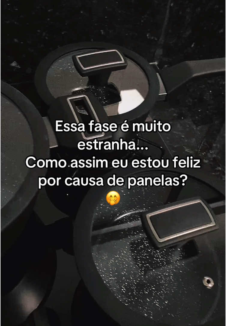 Vai entender 😅🤷🏻‍♀️ #panelas #donadecasa #enxovaldecasanova #casa #mobiliando #itensdecozinha 