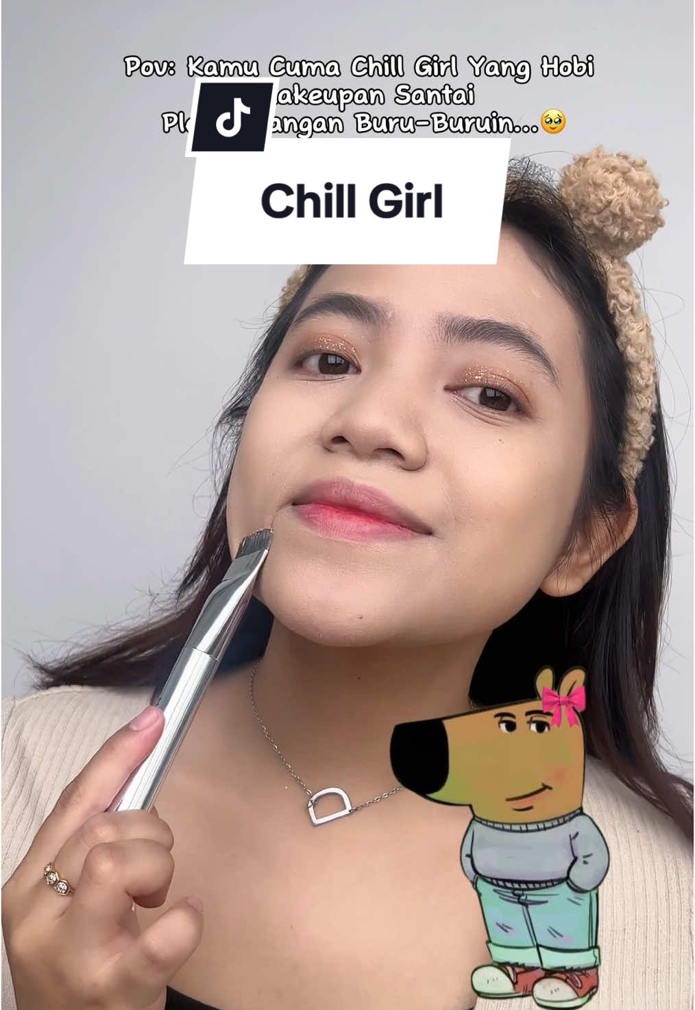 Chill girl bikin makeup flawless pakai flat brush 🤩🫶  #MAANGE #MAANGEbeauty #MAANGEtools #viral #pilihbrushpilihMAANGE #racuntiktok #makeup #recommendations #rekomen #maangebrush #brush #maangesetbrush #makeuptools #brushmakeup #makeupbrush #maangeflatbrush #flatbrush 