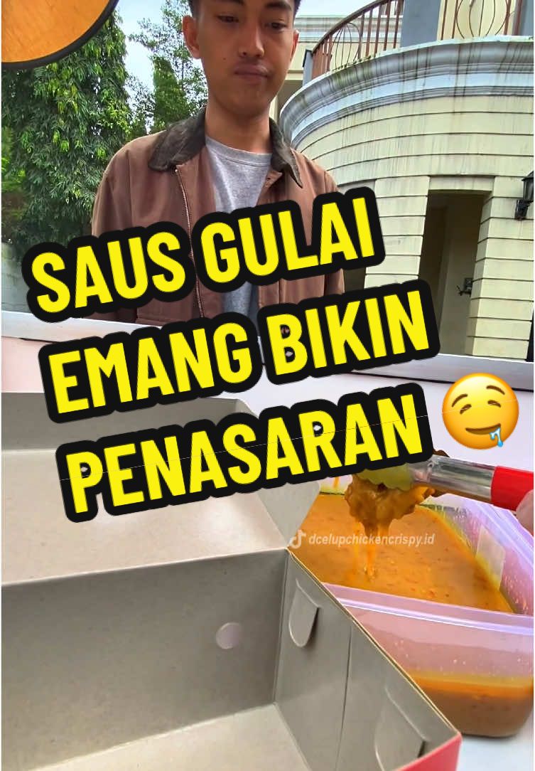 Ngilerrrr banget liat saus gulai, perpaduan rempah-rempah gulai dengan ayam crispy yang super duper jumbo bikin nagih banget. Yang sudah bumbu rempah wajib banget cobain saus gulai rasanya yang pedas, asin, gurih semua lengkap jadi satu 🤤🥰 #bisnis #bisnisrumahan #bisnisanakmuda #bisniskulinerkekinian #bisnismodalkecil #franchise #ideusaha #kemitraan #kemitraanindonesia #kemitraankuliner #kuliner #peluangusaha #dcelupchickencrispy #ayamcrispy