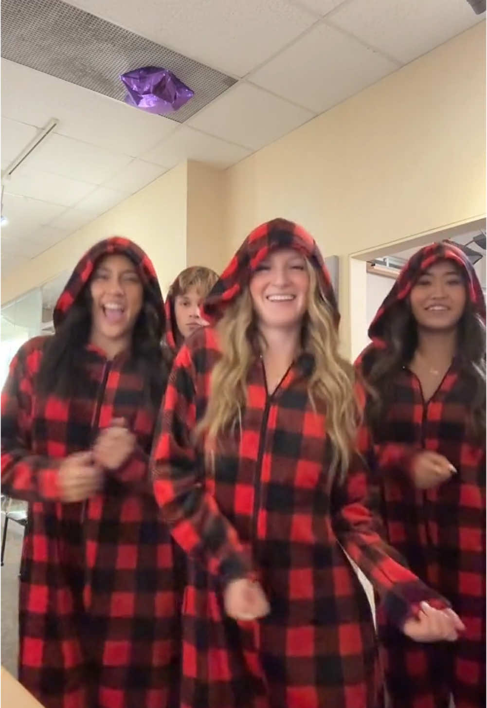jcpenney photoshoot woooo🎄🎄