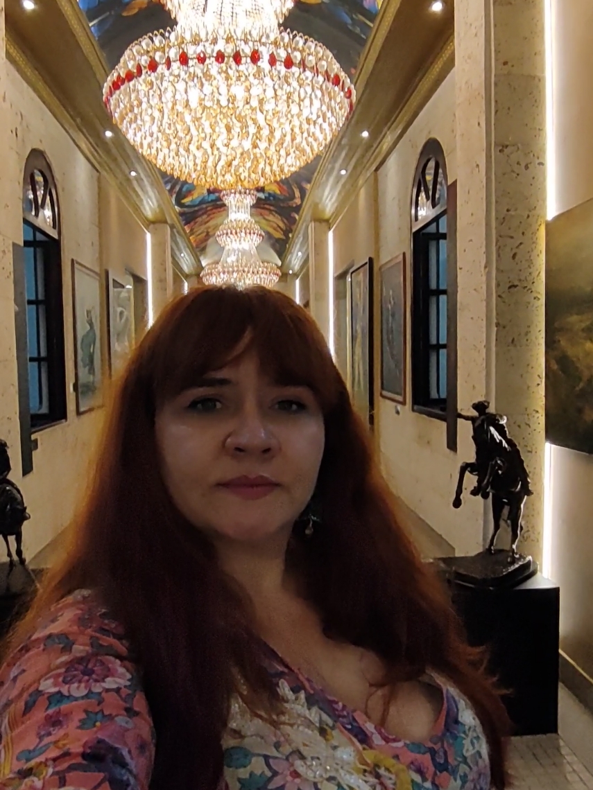 ¿El centro es el nuevo poblado? #medellin #transformacion #centrodemedellin #recuperacion #centro #cafes #cafeterias #lugaresparavisitar #cultura #ofertacultural #galeria #artemedellin #confama #palacionacional #galeriapalacionacional #elhuecodemedellin #elhuecomedellin #comida #restaurantes 