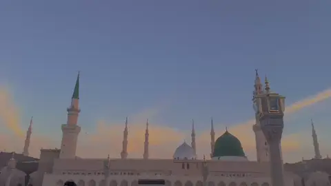 Salam salam padamu Ya Sayyidi Ya Rasulullah🥹💚 #reminder #storytime #fyppppppppppppppppppppppp #pyfツ #fypシ゚viral #saudiarabia🇸🇦 #madina #madinahalmunawaroh 