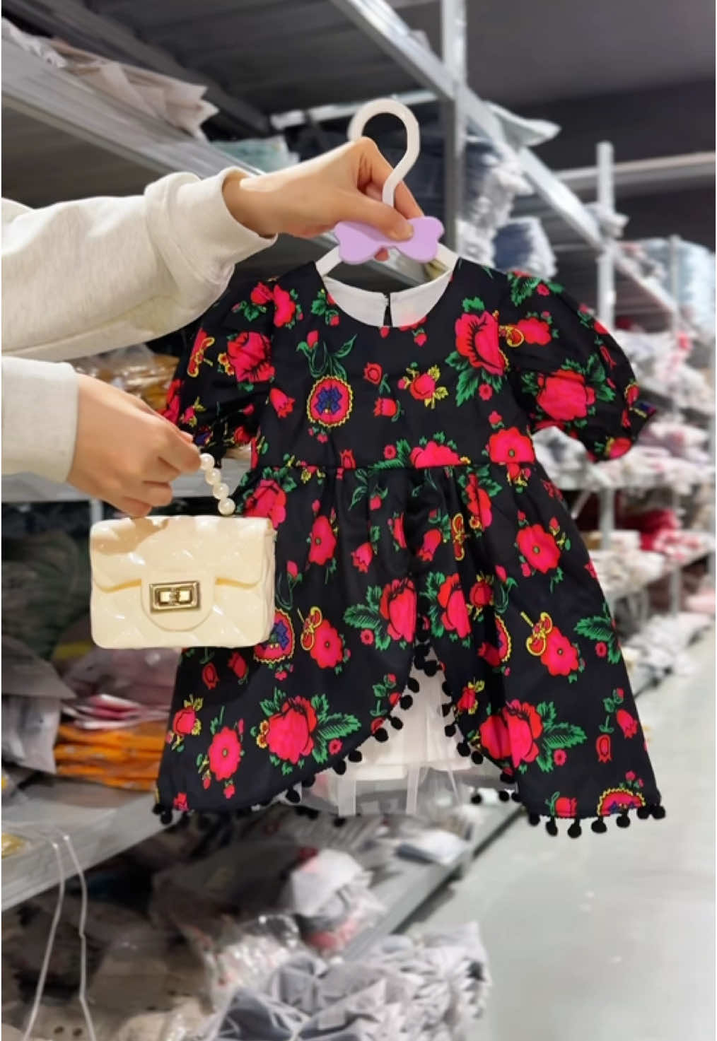 Skirt bunga yang sangat cantik untuk kanak-kanak perempuan #bajubaby #MomsofTikTok #babylove #bajumurah #bajubudakperempuan #babyclothing #jelajahramadan #bajubudakcomel #babymama 