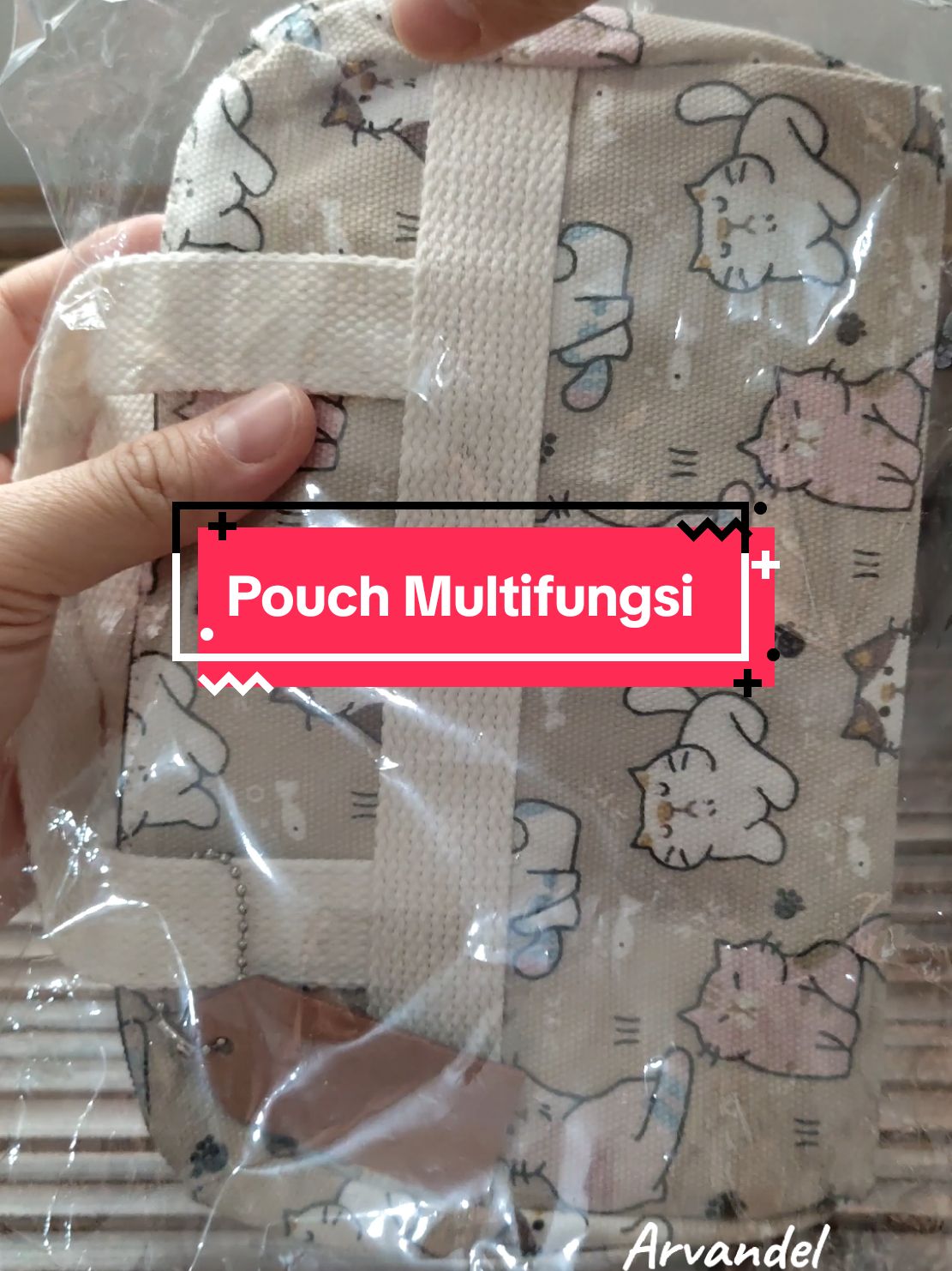 Pouch Multifungsi motif kucing #pouchmultifungsi #pouchmini #pouchmotif #pouchmakeup #tiktokcreatorsearchinsightsincentive #gebyarbelanjadesember #cuantanpabatas #yearendsale #wibgajian 