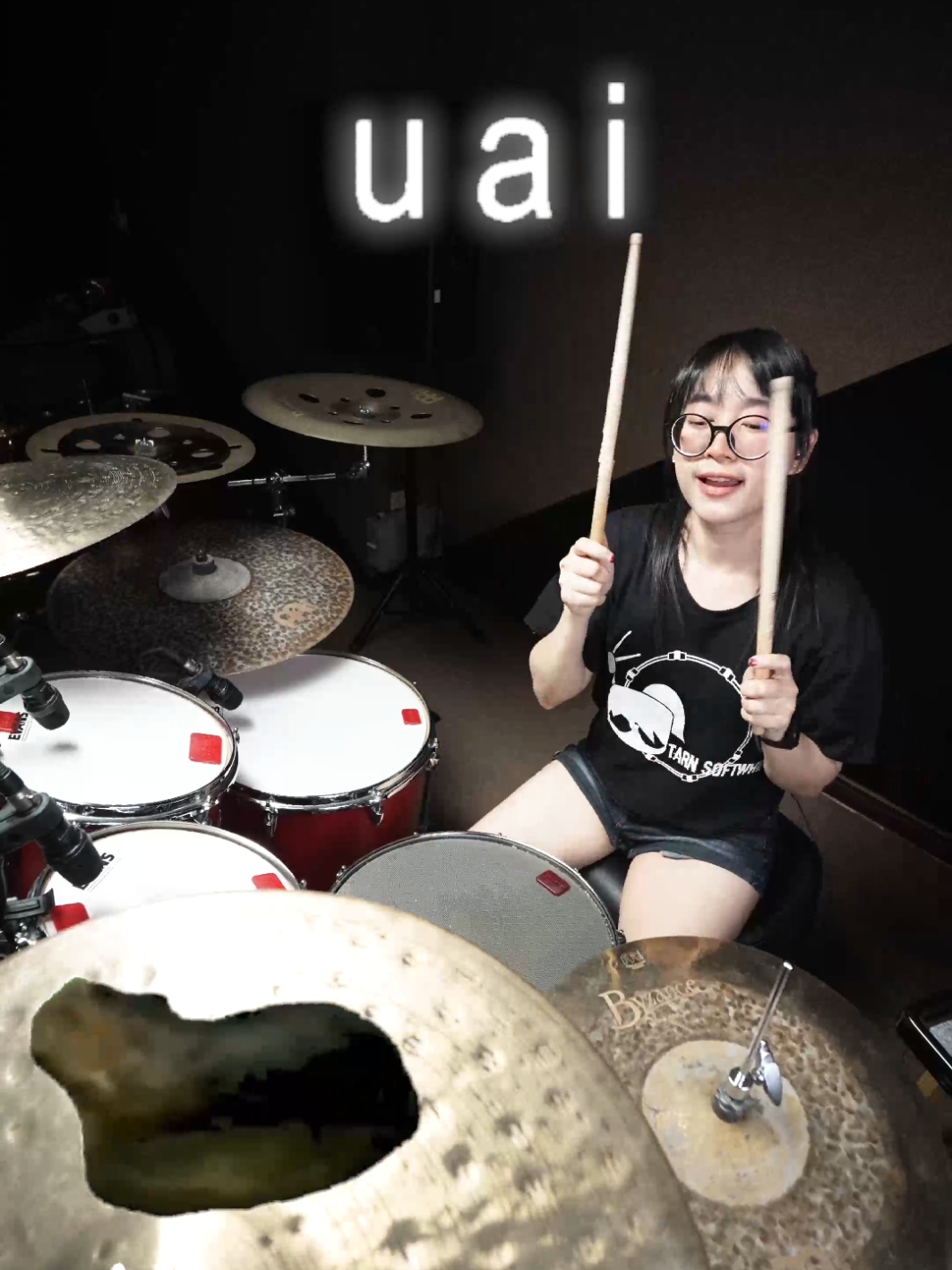 Meow~ #cats #fein #fyp #catsoftiktok #meme #tarnsoftwhip #drumcover #drummergirl #travisscott 