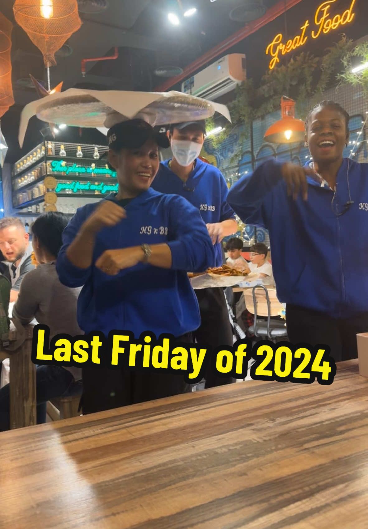 Last Friday of 2024 👏🏻  We look forward to see you all tonight 😚 #Foodspotdubai #bellybumprestaurant #fyp #wheretoeatdubai #dxb #Jumeirah #dubai #foodforyou #دبي #اكسبلور #wheretoeat #uae #seafood #dubai🇦🇪 #seafooddubai #dxb_uae_dubai #dubailife #dubai_dxb_uae #seafoodboil #abudhabi🇦🇪 #happynewyear 