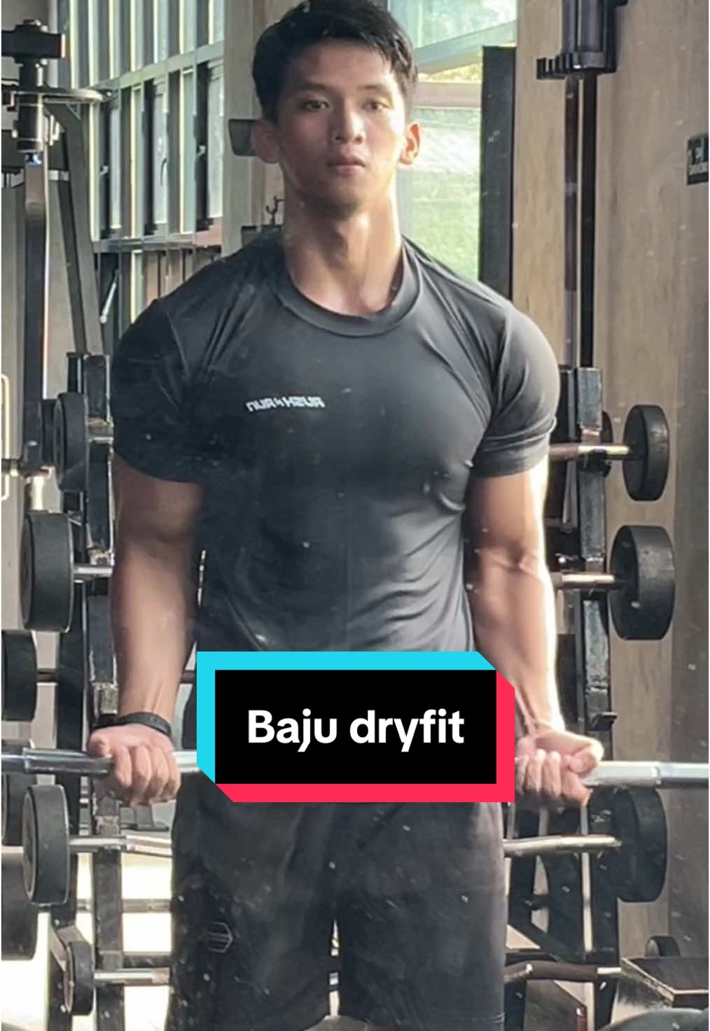 Baju gym dryfit rek 👌🏻 Kain sudah berpori,cepat kering dan menyerap keringat dan nyaman 🔥 #bajudryfit #bajugym #kaosdryfit #kaosgym #bajuolahraga #kaosolahraga #belilokal #beliditiktok #cuantanpabatas2024 