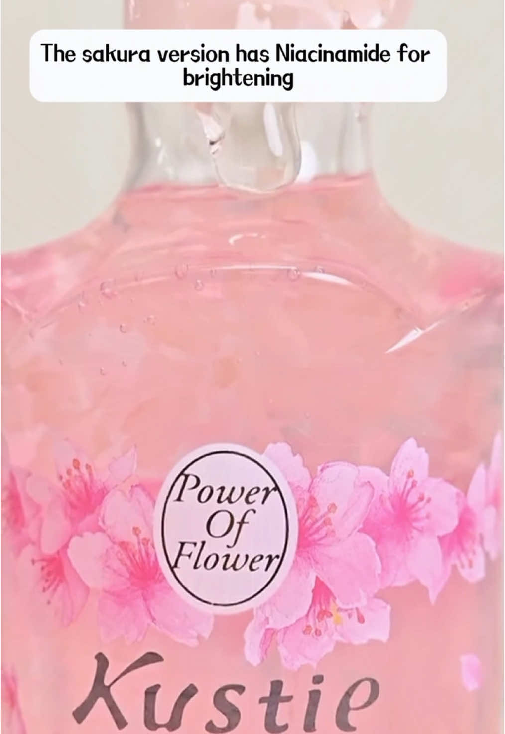 Kustie Real Flower Shower Bath Gel is absolutely amazing with its real flower petals #fyp #tiktokshopyearendsale #shopvideocarnival #christmas #bodywash #bathgel#shower 