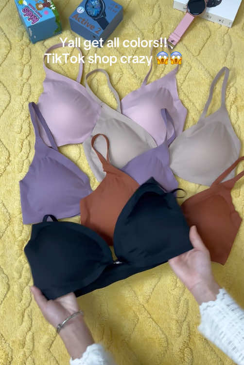 #frontclosebra #lingerie #affordablebra #comfortablebra #womenfashion #OOTD #tiktokshopplastchace #tiktokshopnewyearnewaura #spotlightfinds 