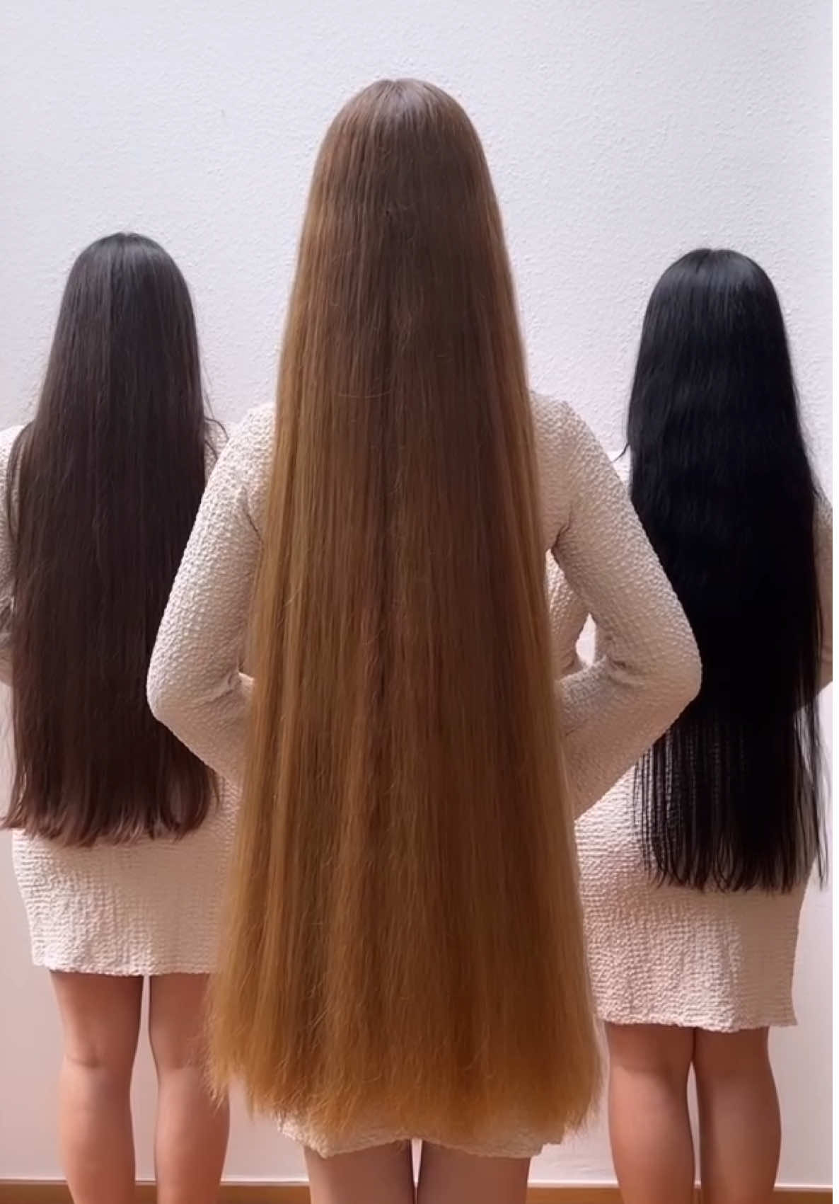 @Melis @Anna-Lena #longhairlove #longhair #longhairdontcare #haircare #straighthair #Haarpflege #longhairstyle #fy 