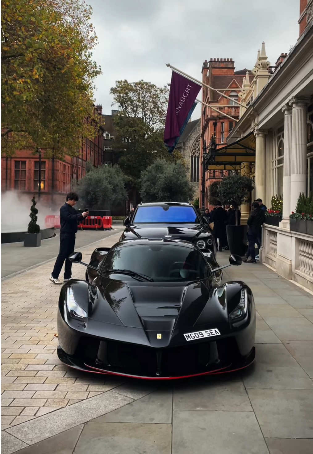 Ferrari LaFerrari #fyp #fy #cars #carspotting #carenthusiast #london #mayfair #ferrari #ferrarilaferrari 