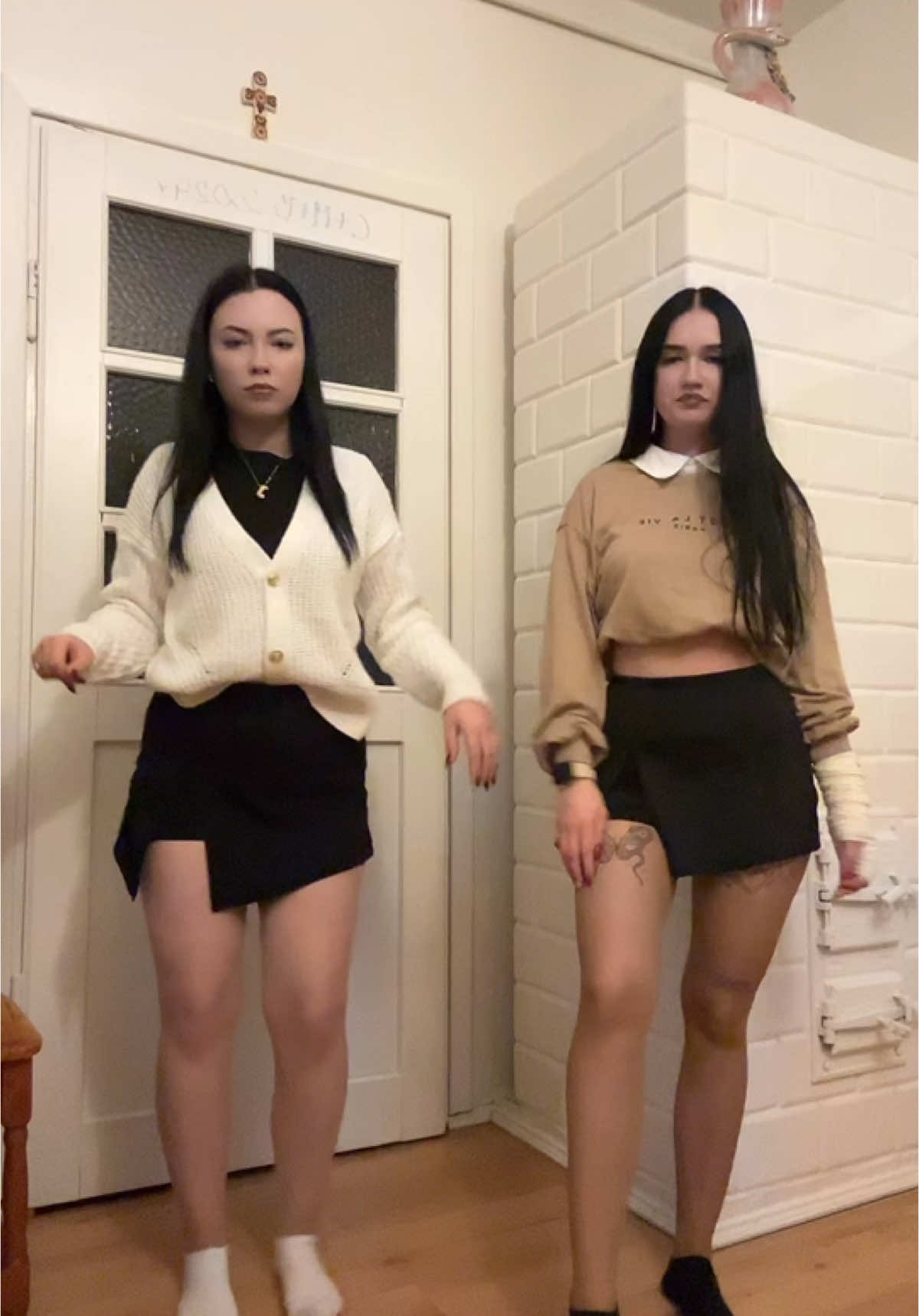 👯‍♀️