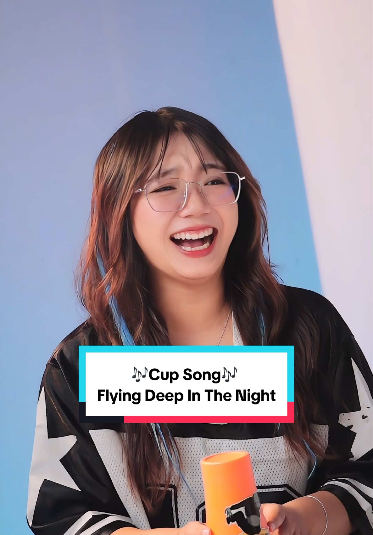 Cup Song Challenge 🎶 Flying Deep In The Night lời Việt 🥰 #vanvanschannel #schannel #editor #LearnOnTikTok #wesleyn313 #cupsong #cupsongchallenge #fyp #tiktokvoicevn 