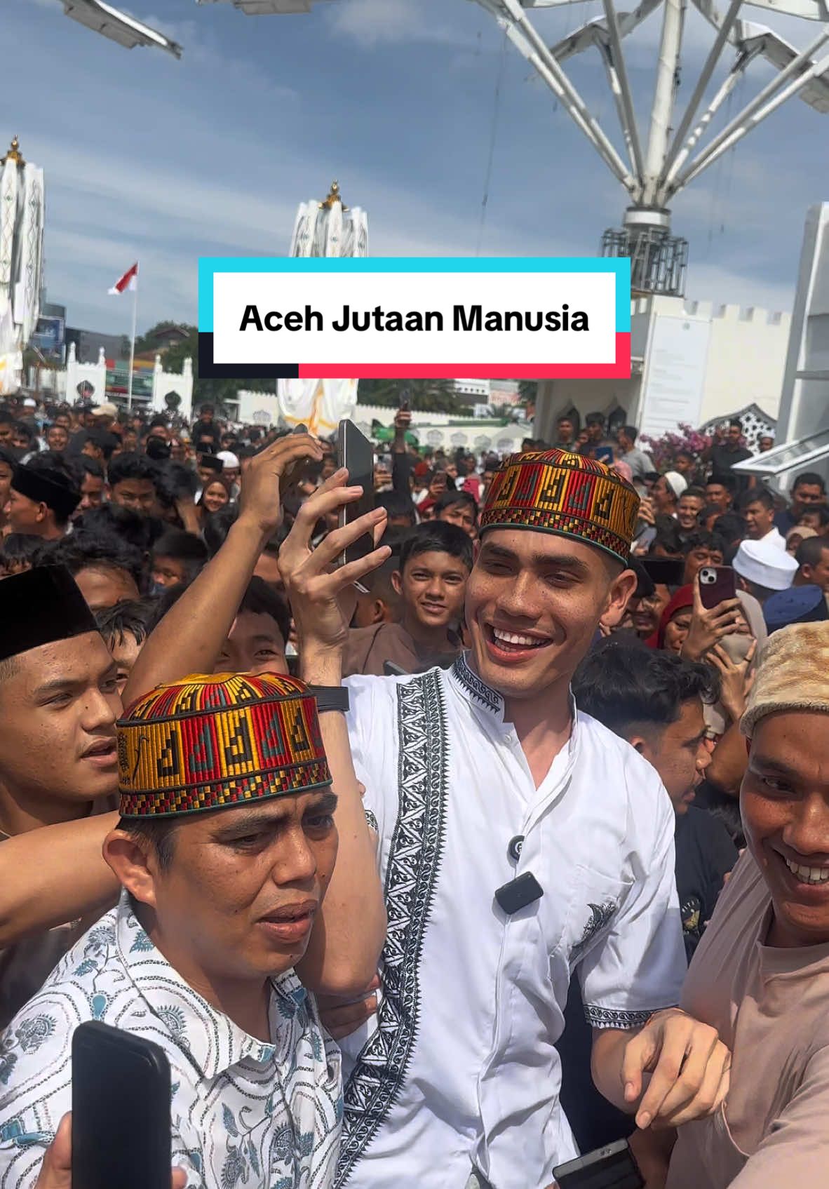 Aceh Banjiri Jutaan Manusia beres behh #aisarsultanmalaysia #aisarkhaledd #indonesia #aceh 