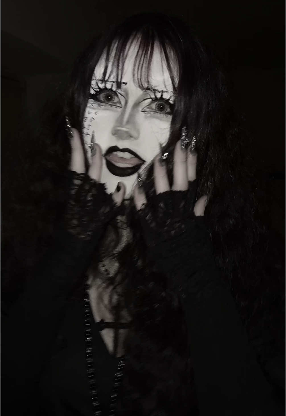 @𓋹☥ᔕᗩᗷᎥᛕ☥𓋹 #gothicstyle #darkness #gothic #gothgirlfriend #newwave #tradgoth #moderntradgoth #goth #vampiregoth #romanticgoth #darkwave #alternativefashion #gothmakeup #fyp #foryou #foryoupage #fypage #metalhead #rock 