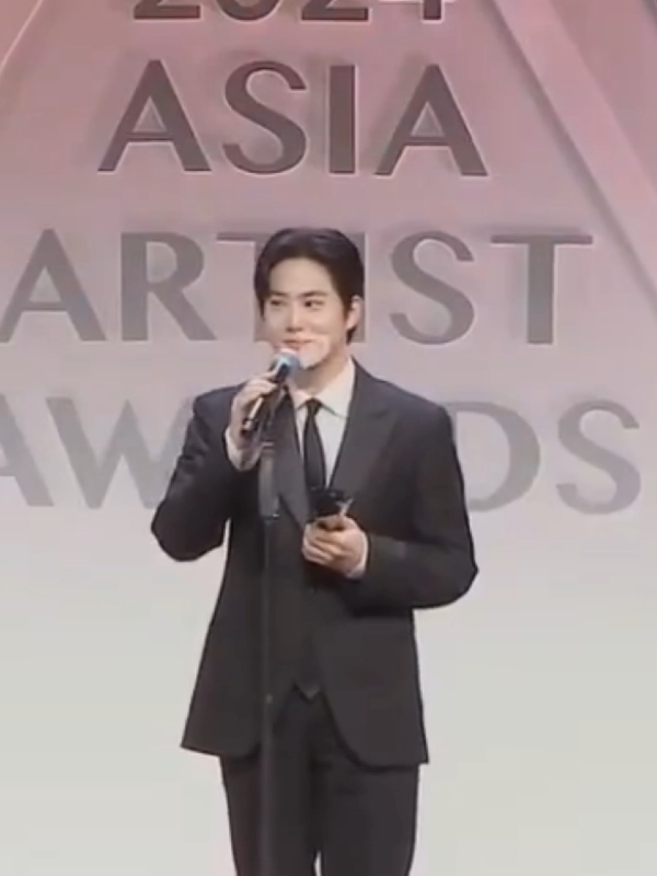 Congratulations SUHO for winning  'Best Artist' at Asia Artist Awards 2024 🏆✨️ 😭❤️ #suho #exo  #SUHOinAAA #AAA2024 