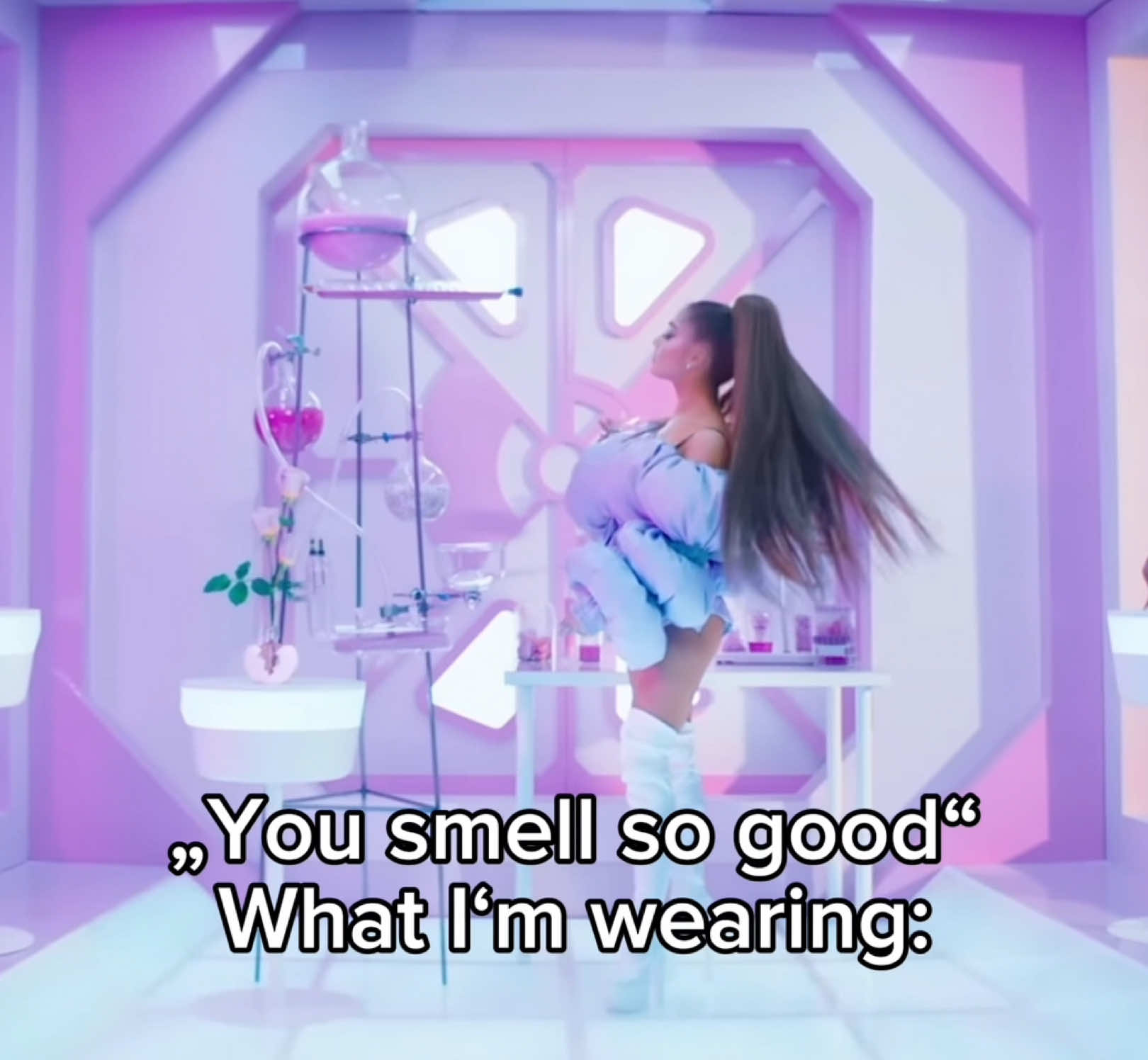 Smells like DIVA #arianagrande #arianagrandefragrance #thankunext #thankyounextbyarianagrande #parfume #bestparfume #diva #brokenheart #foryouu #fyy #viralvideos #foryoupagе #fyp 