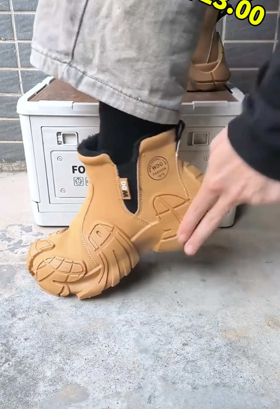 Cozy Up This Winter with Premium Snow Boots – Warm, Stylish, and Built for Comfort! Perfect for snowy days and cold weather adventures. A must-have winter essential! #SnowBoots #WinterEssentials #ColdWeatherGear #HolidayGifts #tiktokshop #tiktokshopblackfriday #tiktokshopcybermonday #spotlightfinds 
