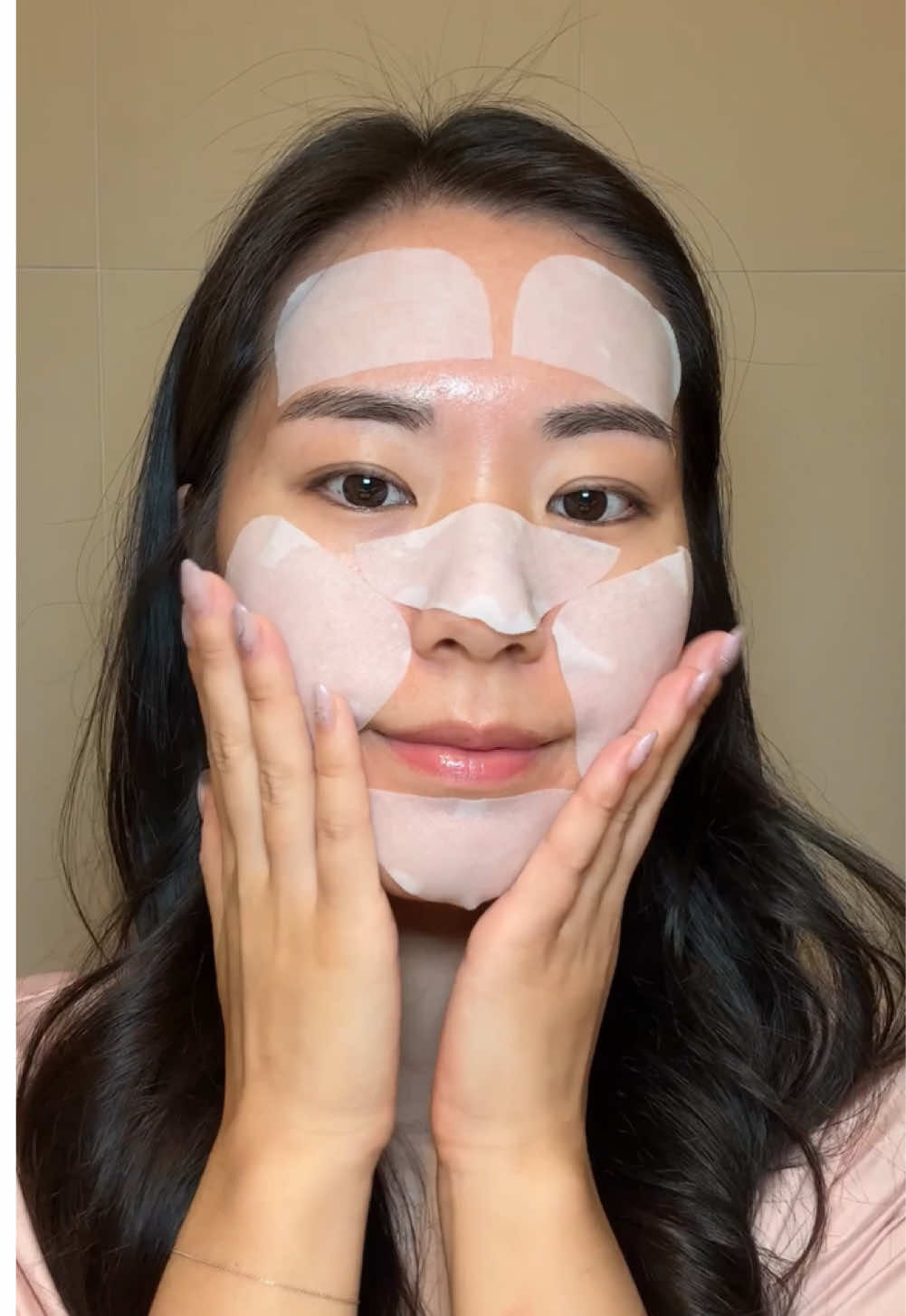 Never washing my face in the morning again. Best decision ever!!  @BAZZAAL  #skincaretips #skincaretip #mediheal #medihealtonerpad #tonerpad #koreanskincare #acneproneskin #acneproneskincare #acnetip #acneprone 