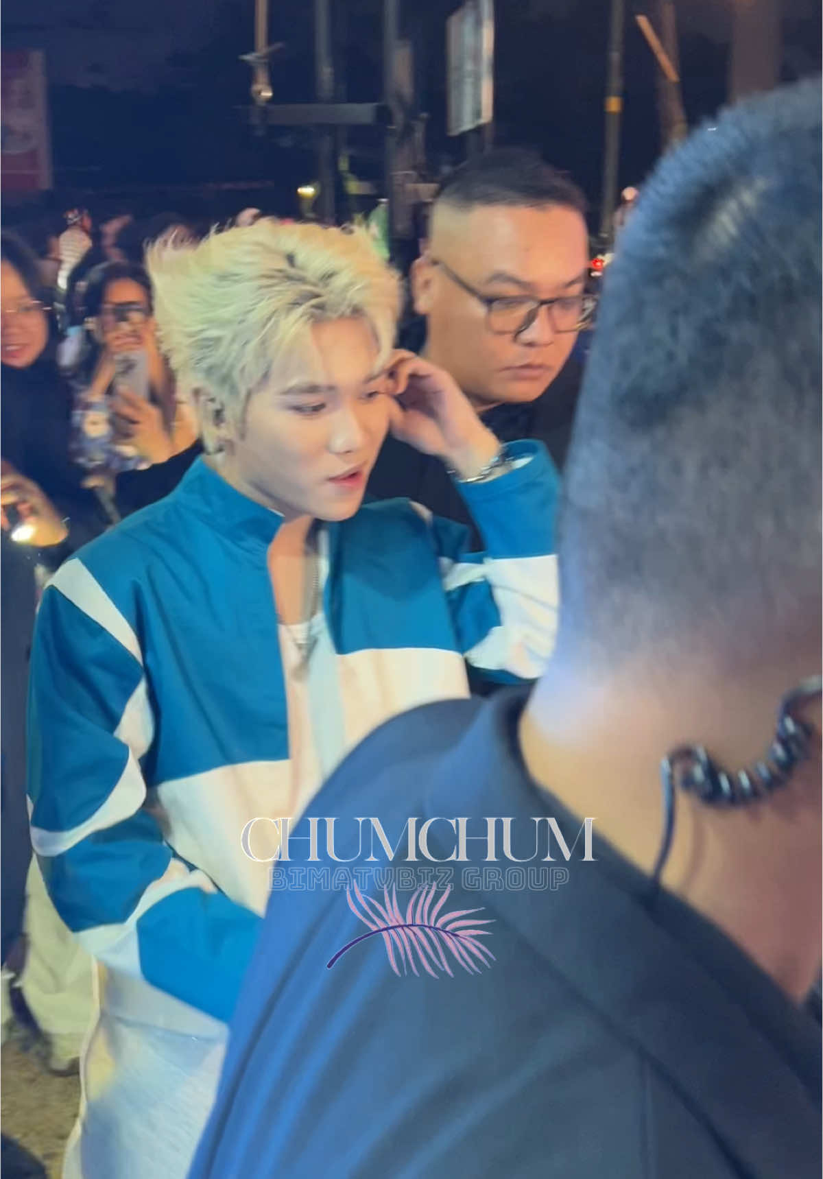 Ca sĩ Captain Boy xuất hiện siêu ngầu tại Đại Tiệc Chill #BiaSaigonChill #ChillChatRieng #ChillDaiTiecChill #ChumChum #BimatVbiz #Thegioimodels #Lattungvbiz #TiktokGiaiTri #Globalem #captain #captainboy 