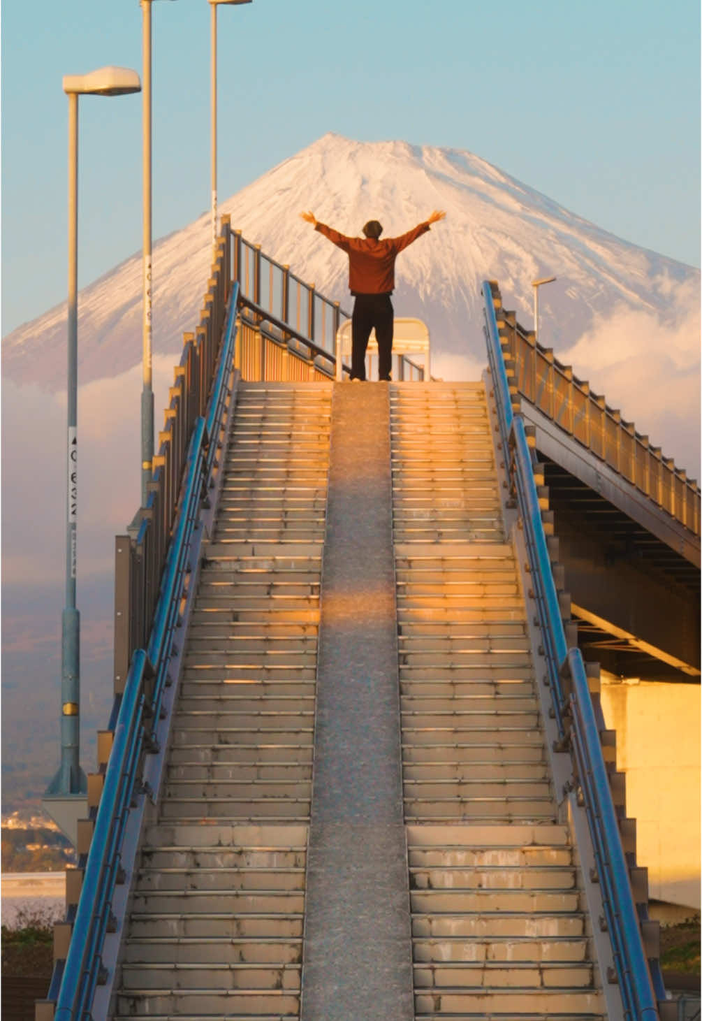 Best photography spot for Mt.Fuji🙌🗻  📍富士山夢の大橋 Dream Bridge Shizuoka Japan 🇯🇵 #mtfuji #japan #animeedit #shizuoka #fuji #富士山夢の大橋 #富士山 #写真スポット #日本