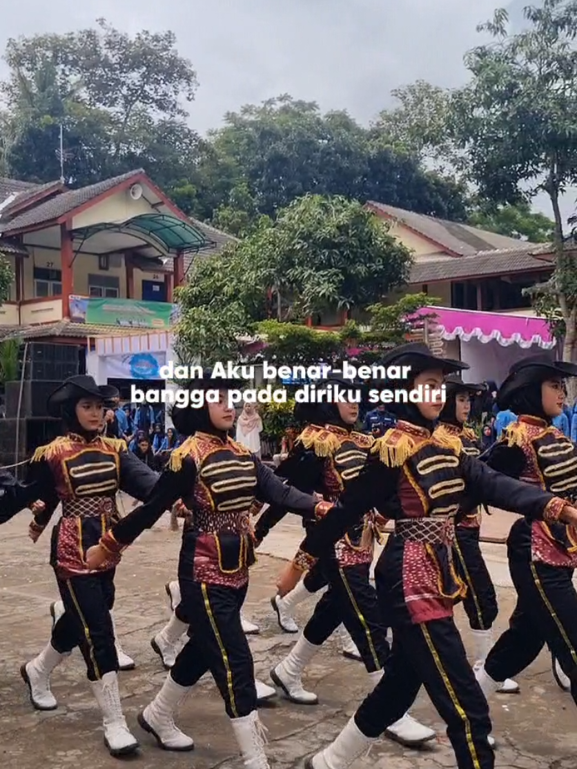 tetap semangat menggapai cita cita, banggalah dengan pencapaian kalian... jangan pernah menyerah #paskibra #gardaraksanagara #paskibracantik #pembaris #grn #smkn1tengaran #xsata #buirabk  @SMKN 1 TENGARAN, KAB. SEMARANG  @paskibra_smkn1_tengaran 