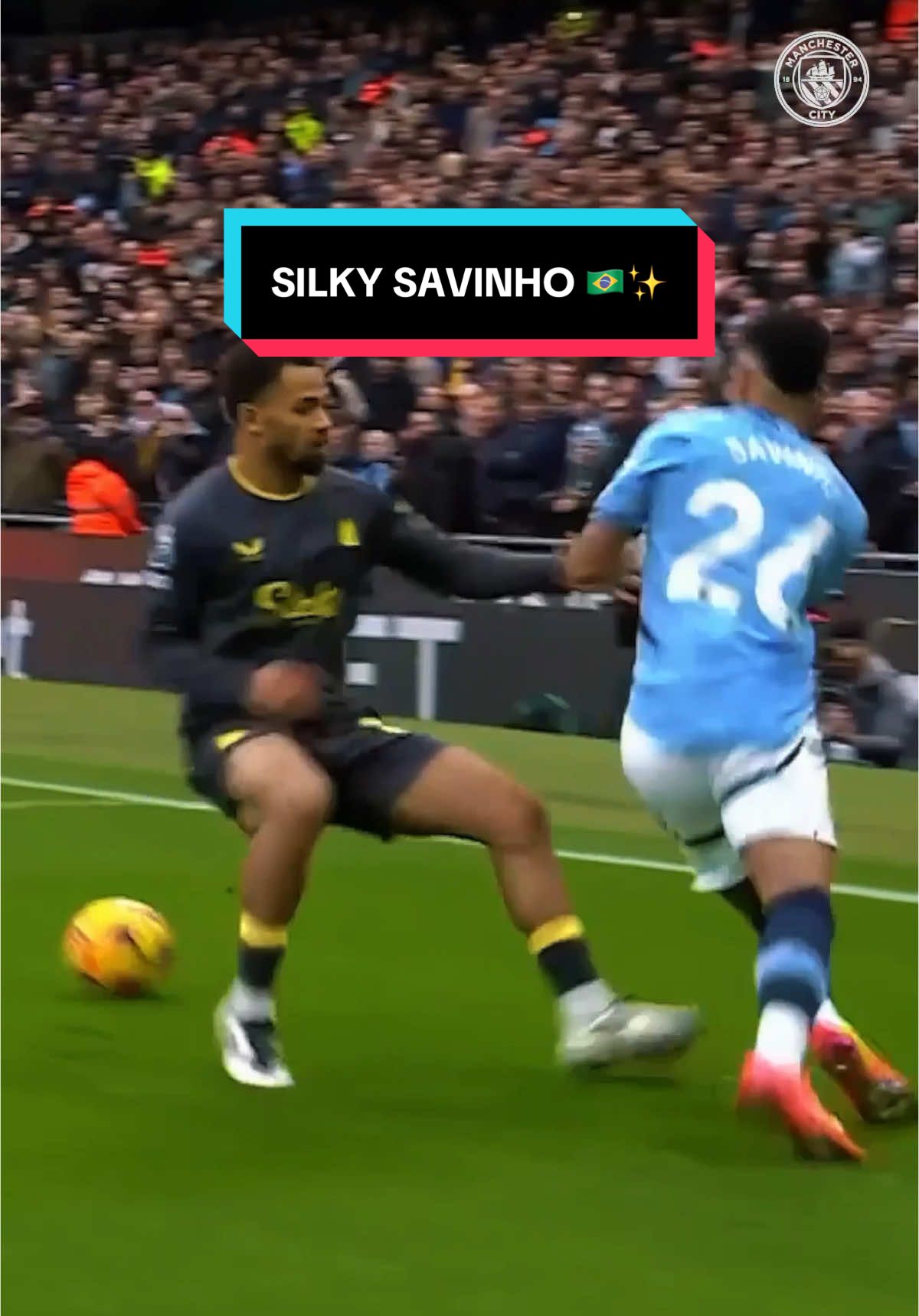 Silky Savinho 🇧🇷✨ #ManCity #ManchesterCity #Savinho #Savio #PremierLeague #Skills 