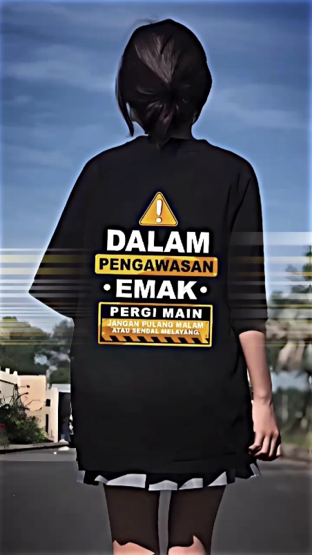 Ada yang berani pake baju ini? 😜#kaosoversize #kaoskatakata #kaosmurah #kaostrend #kaosviral #kaosdistro #kaospria #foryouupage #4you #4u #lewatberanda #fypシ゚viral #tiktokpelitfyp #beliditiktok 