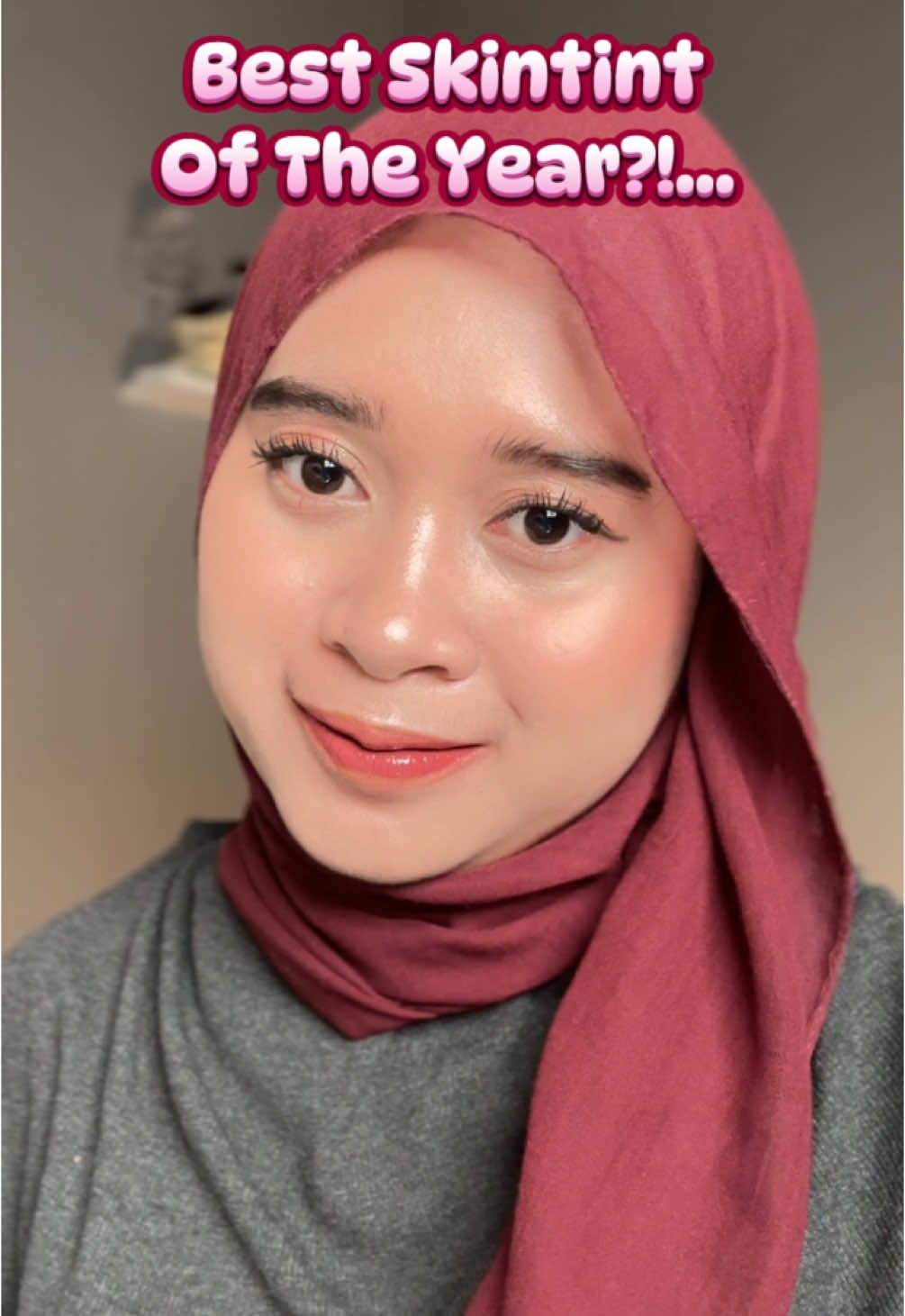 Secakep itu sih skintintnya @Guèle Cosmetics feelsnya ringan dan skinlike bgtt, minim oksidasi dan patchy juga, luvv it💓🫶🏻✨💕#guele #guelecosmetics #gueleskintint #skintintguele #skintint #makeup #skintintviral #makeuprecomendation #BeautyTok #makeupviral #fyp 