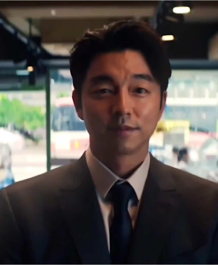 need a good looking fella with a nice suit in my life! | sc: drxmascenes #squidgame #leejungjae #gongyoo #squidgameedit #gongyooedit #trend #kdrama #kdramaedit #foryoupage #fyp 