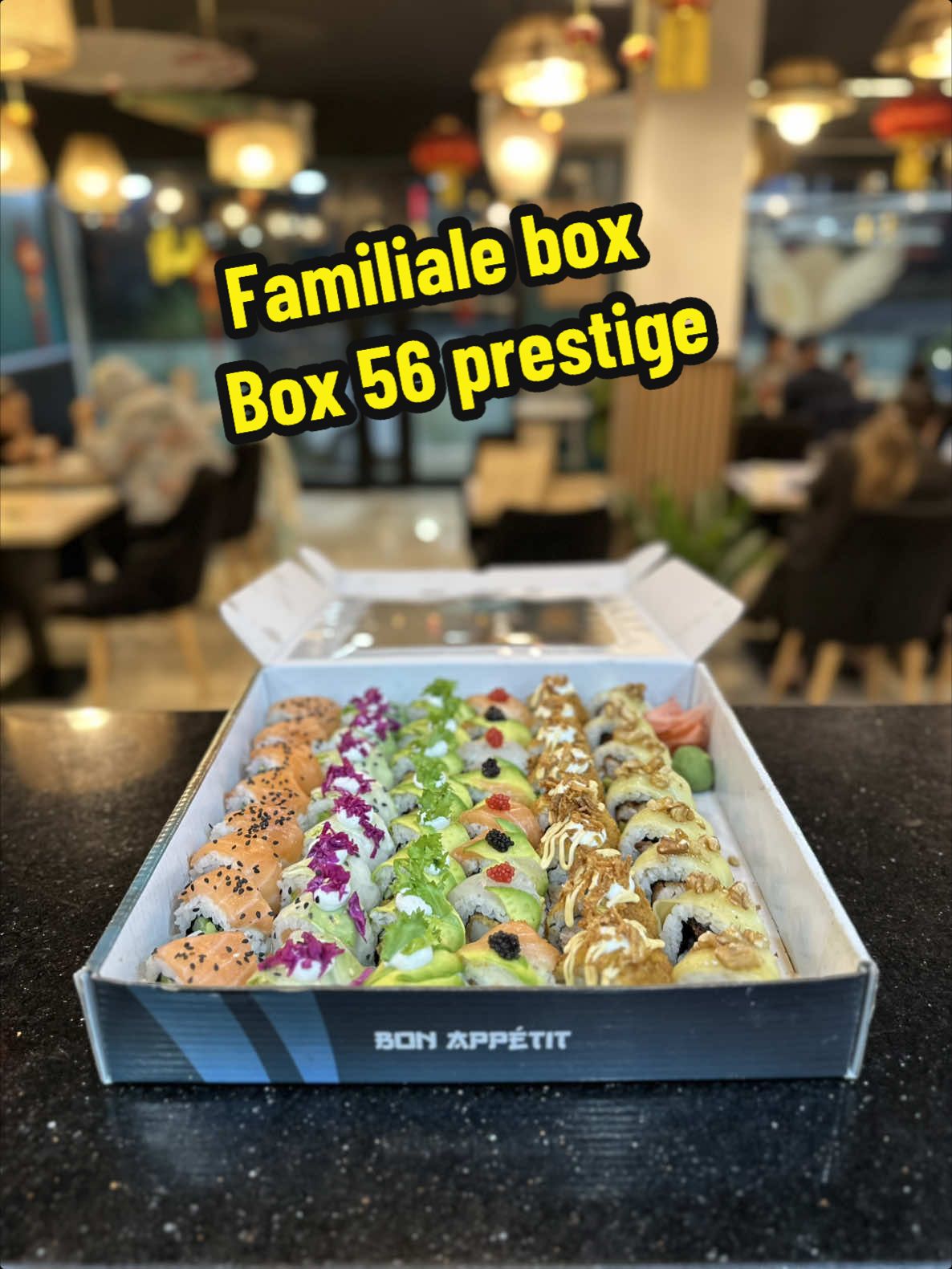 🎁 La box familiale prestige 56 pièce 🤩 Disponible en livraison ou à emporter 🍱 Menu en story à la une ☝🏼 @dream_roll_dz  Info line : 0553.243.223 / 0778.868.417 ☎️  . . . . . . . . . . . . #restaurant #rize #nouilles #familybox #box #family #famille #streetfood #sushi #sushitime #sushidelivery #livraison #prestige #asianfoodlover #algeria #algerienne🇩🇿 #dz 