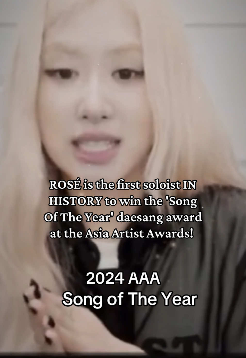 ROSÉ is the first soloist IN HISTORY to win the 'Song Of The Year' daesang award at the Asia Artist Awards! Rosé first & latest award at Asia Artist Awards. #ROSÉ #BLACKPINK #AsiaArtistAwards #AAAs #rosiebyROSÉ #APT #NUMBERONEGIRL #ROSIE #roses_are_rosie #ROSÉ_rosie  