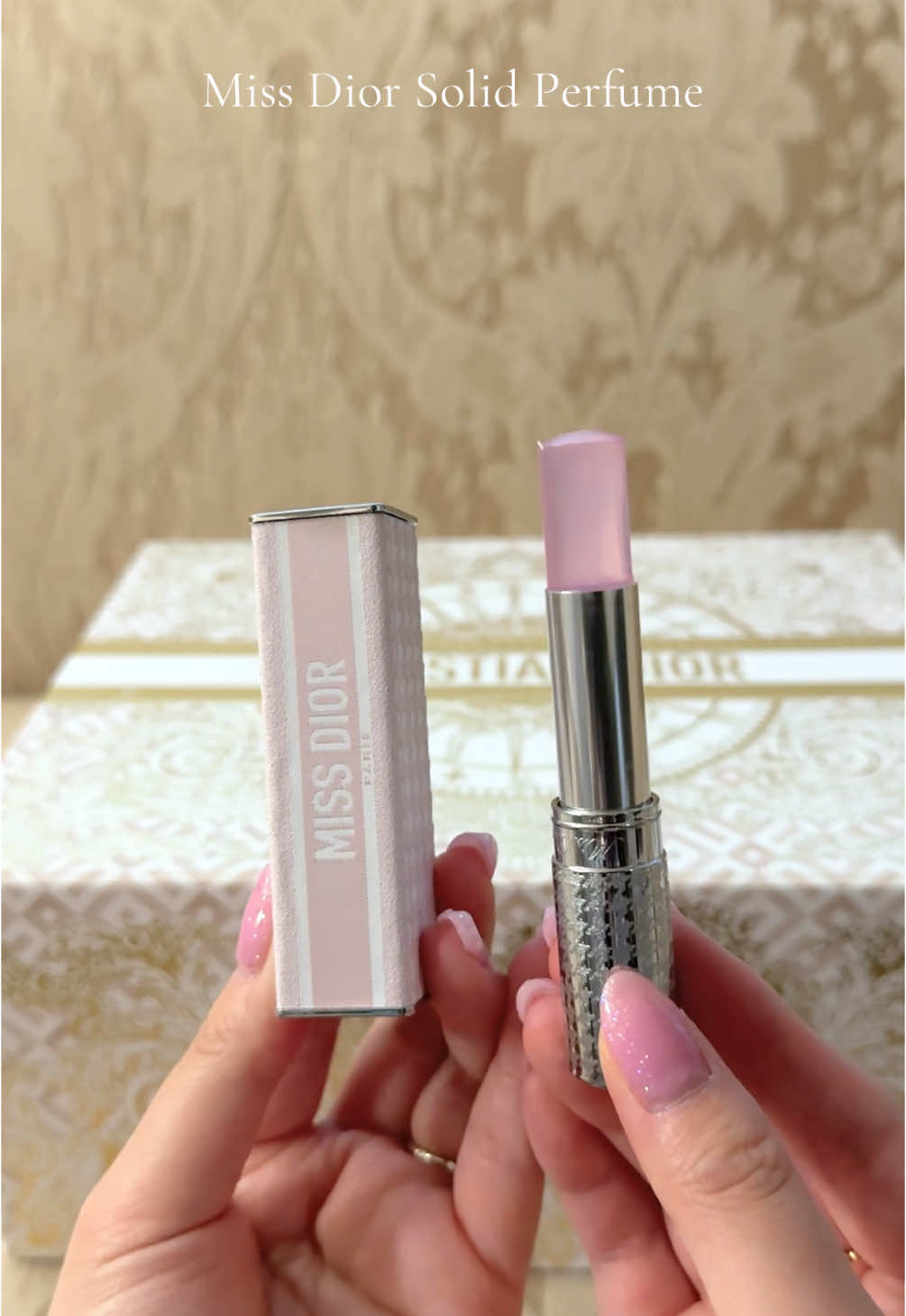 Miss Dior Solid Perfumes💖💞 Link in bio @Diorbeauty  #missdior #diorbeauty #diorbeautylovers #missdiorsolidperfume #diorparfums #diorholiday #diorlunarnewyear #diorredenvelope 