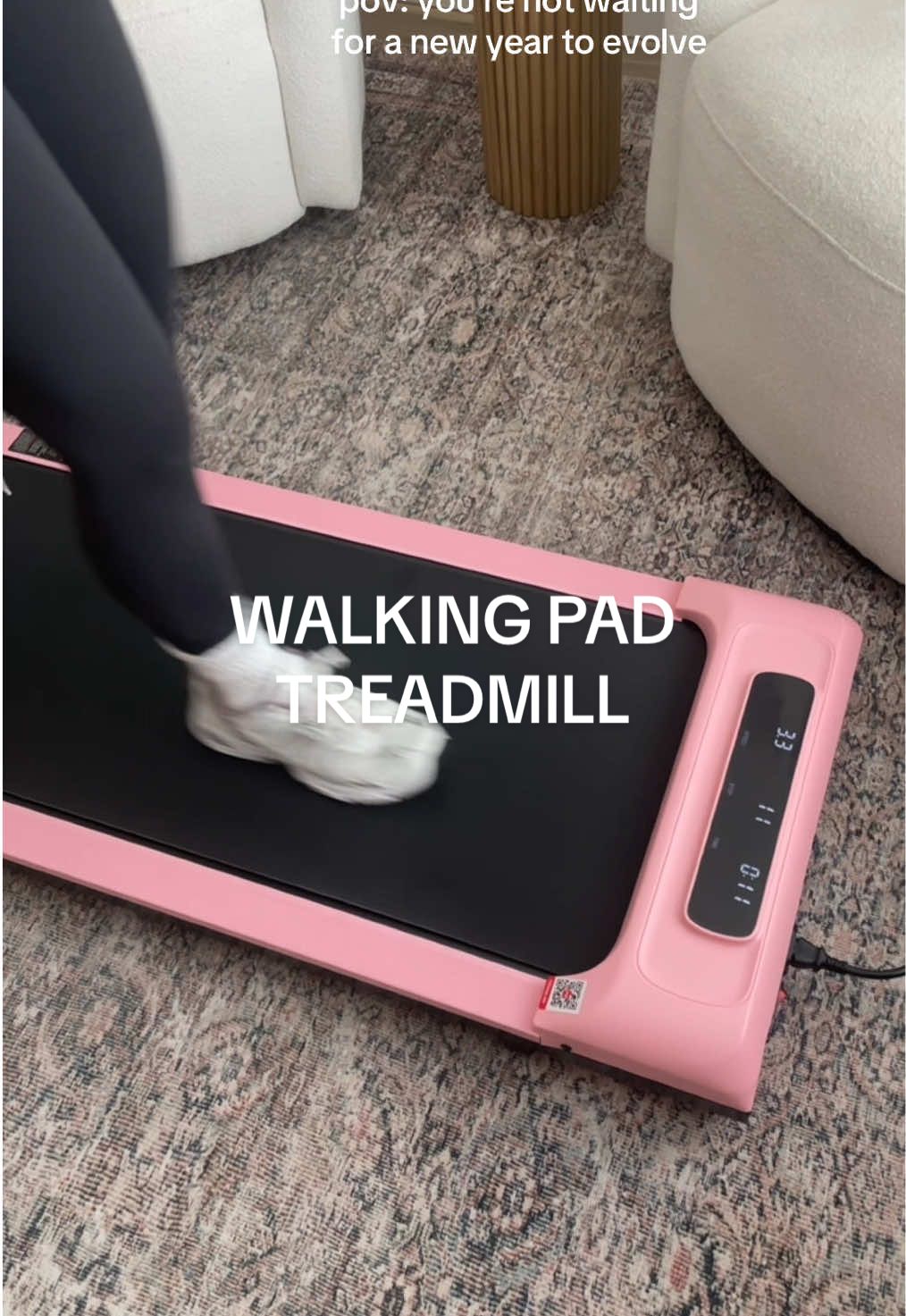 me vs me always🤎 #walkingpad #treadmill #treadmillworkout #newyearsresolution #workoutroutine #workoutmotivation 