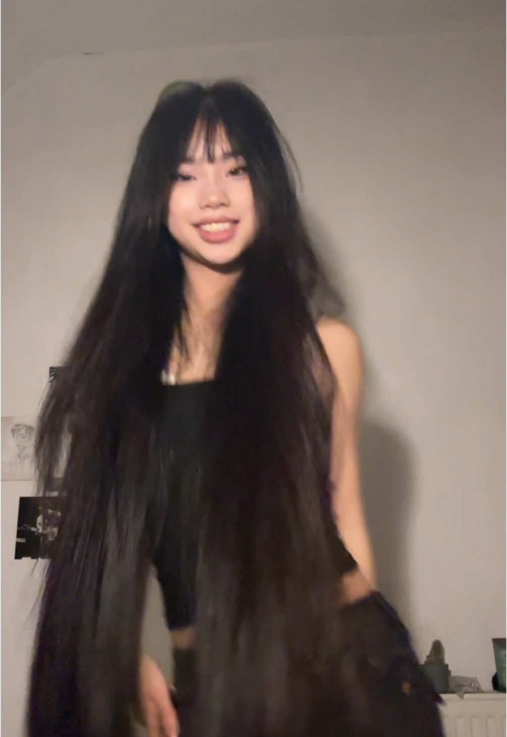 why are my bangs clumping together omds #dance #fyp #dancing #trend #trending #asian #xuhong #xuhongtiktok #tiktok #waisan #tiktokdance #trendingdance #like #fypp #foryou #follow #longhair 