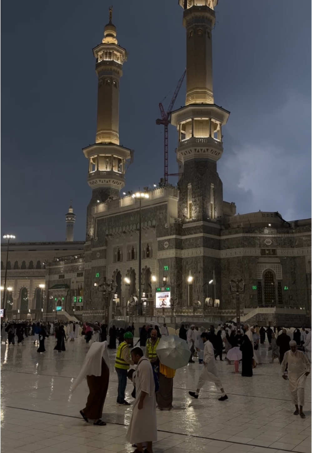 SubhanaAllah, a dream come true experiencing rainfall on the last Jummah of 2024.           #fyp #umrah #rain #dream #makkah