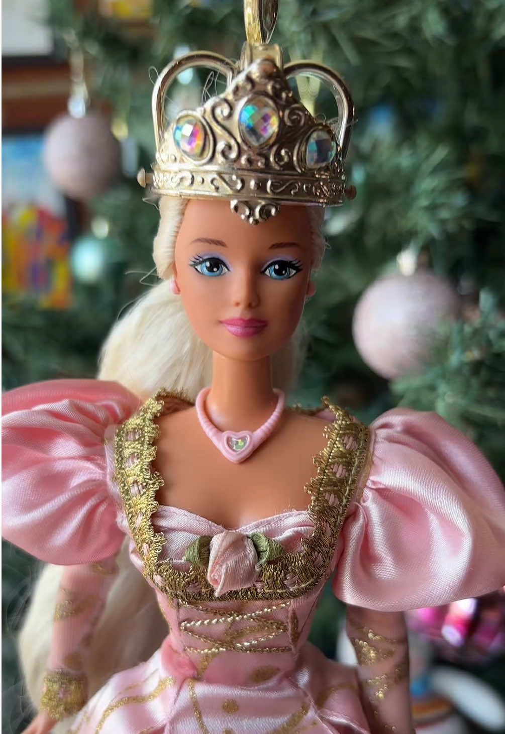 #barbie #barbierapunzel #barbiecollector #dollcollector #barbieprincess #rapunzel 