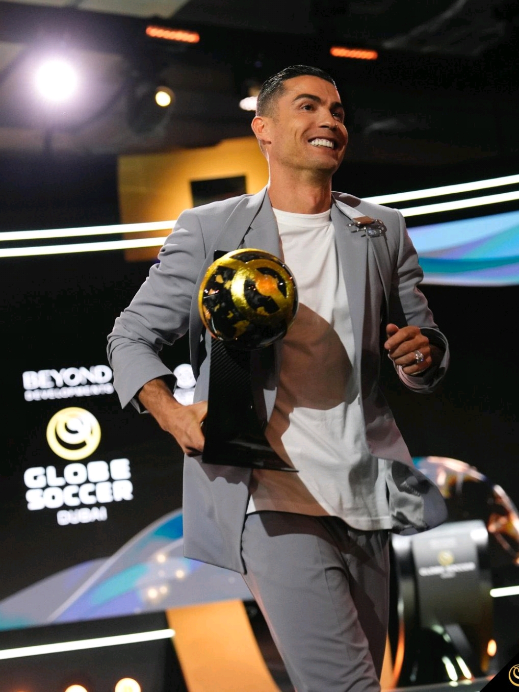 Cristiano Ronaldo the greatest of all time. spoke with words of wisdom and truth 🐐👑🇵🇹 | #cristianoronaldo #ronaldo #dubai #viral #today #fyp #footballtiktok #2024 #globalsoccerawards  #futebol #globesoccerawards 