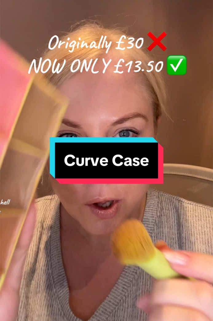 ONLY £13.50! While stocks last!! BACK IN STOCK! Made by Mitchell curve cases are back in stock - all colours and varriants! Get stocked up while they are at this crazy price!! #madebymitchell #curvecase #makeupdeals #creamcontour #creambronzer #creamblush #makeuppalette #contourhack #makeuphacks #contour #contouring #contourtutorial #contouringhacks #40andfabulous 