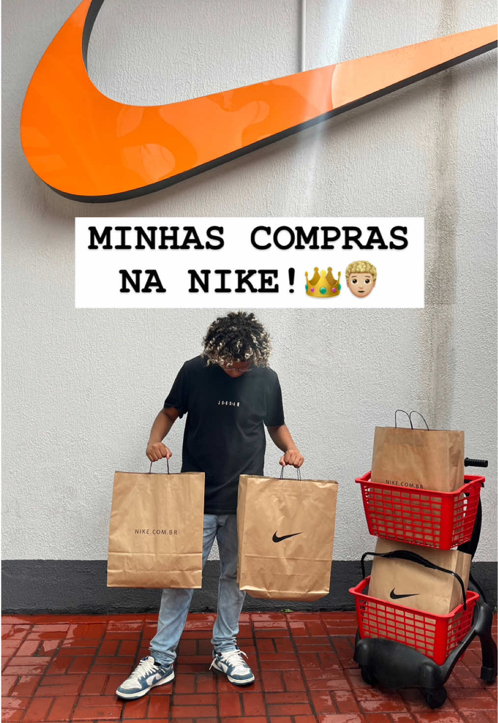 MINHAS COMPRAS NA NIKE!🧑🏼‍🦱👑 #cabelo #cacheado #luzesnocabelo #fyy #viralvideos #nike 