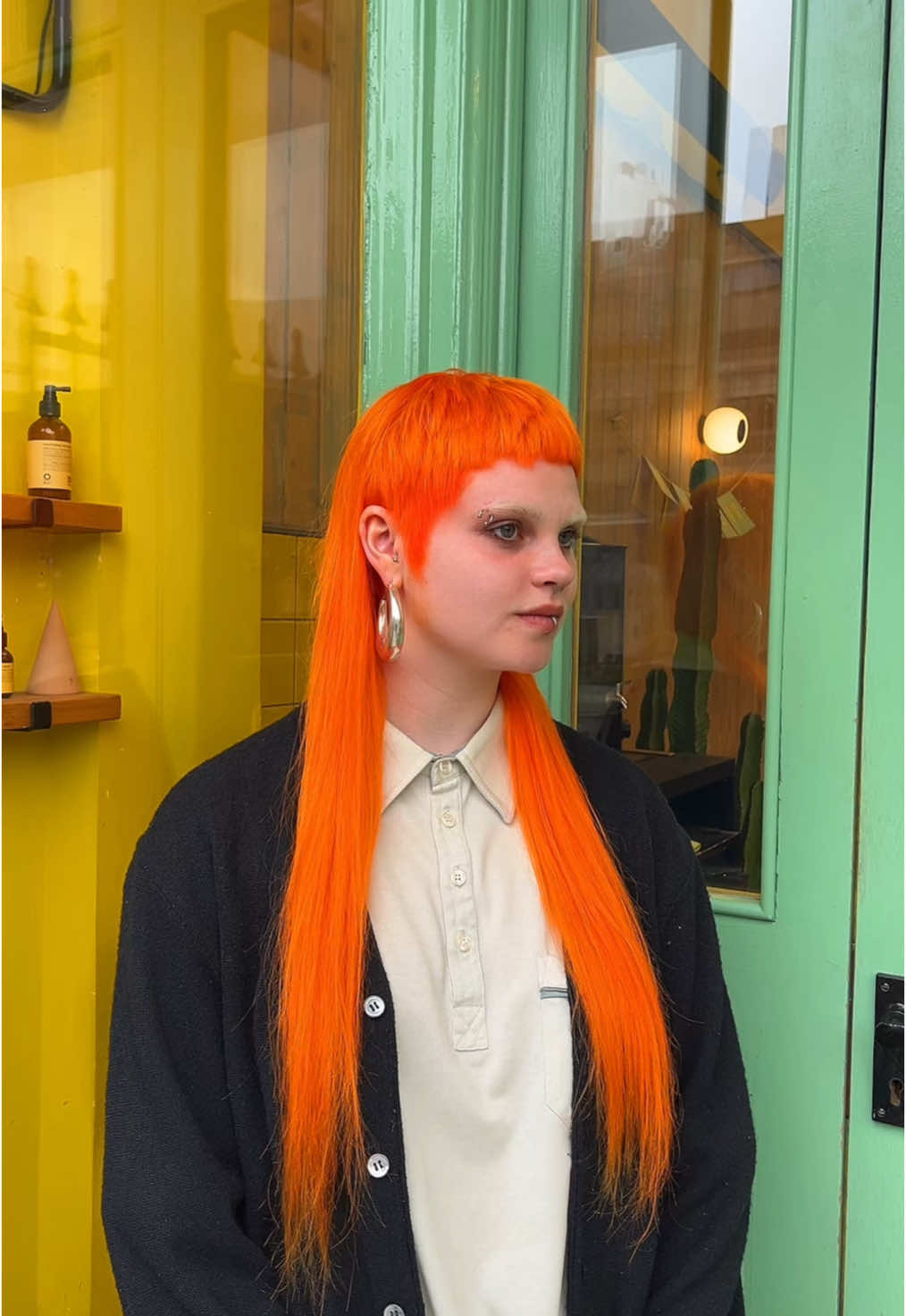 this hair screams FEIRCE and i’m here for it!! 😍💛 #fyp #foryou #foryoupage #hairtok #hairdresser #transformation #hair #salon #edinburgh #genderneutral #genderfree #ecofriendly #diverse #equality 