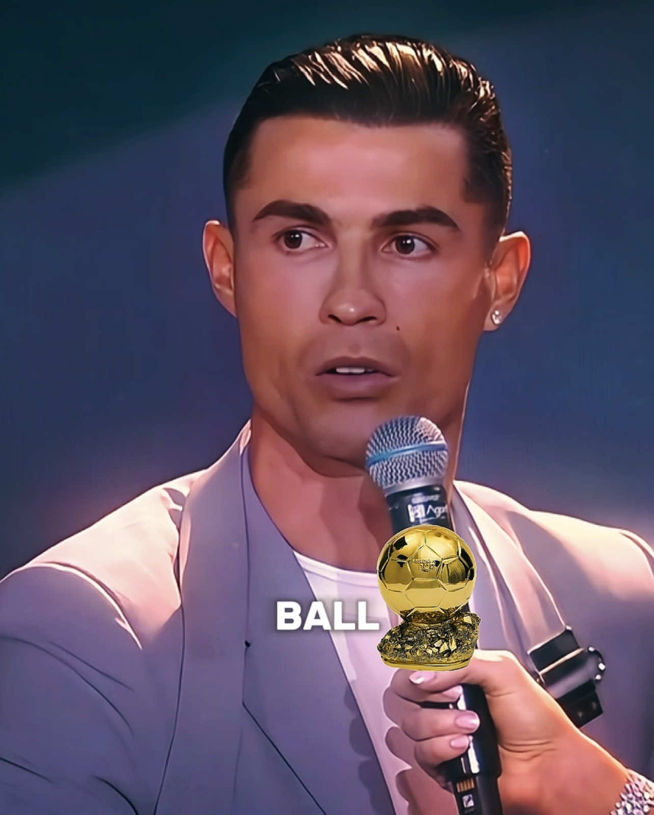 Ronaldo thinks Vini should have won the Ballon D'or 🇵🇹❤️🇧🇷 #ronaldo #vini #ballondor #globesoccer #cristiano #vinicius 